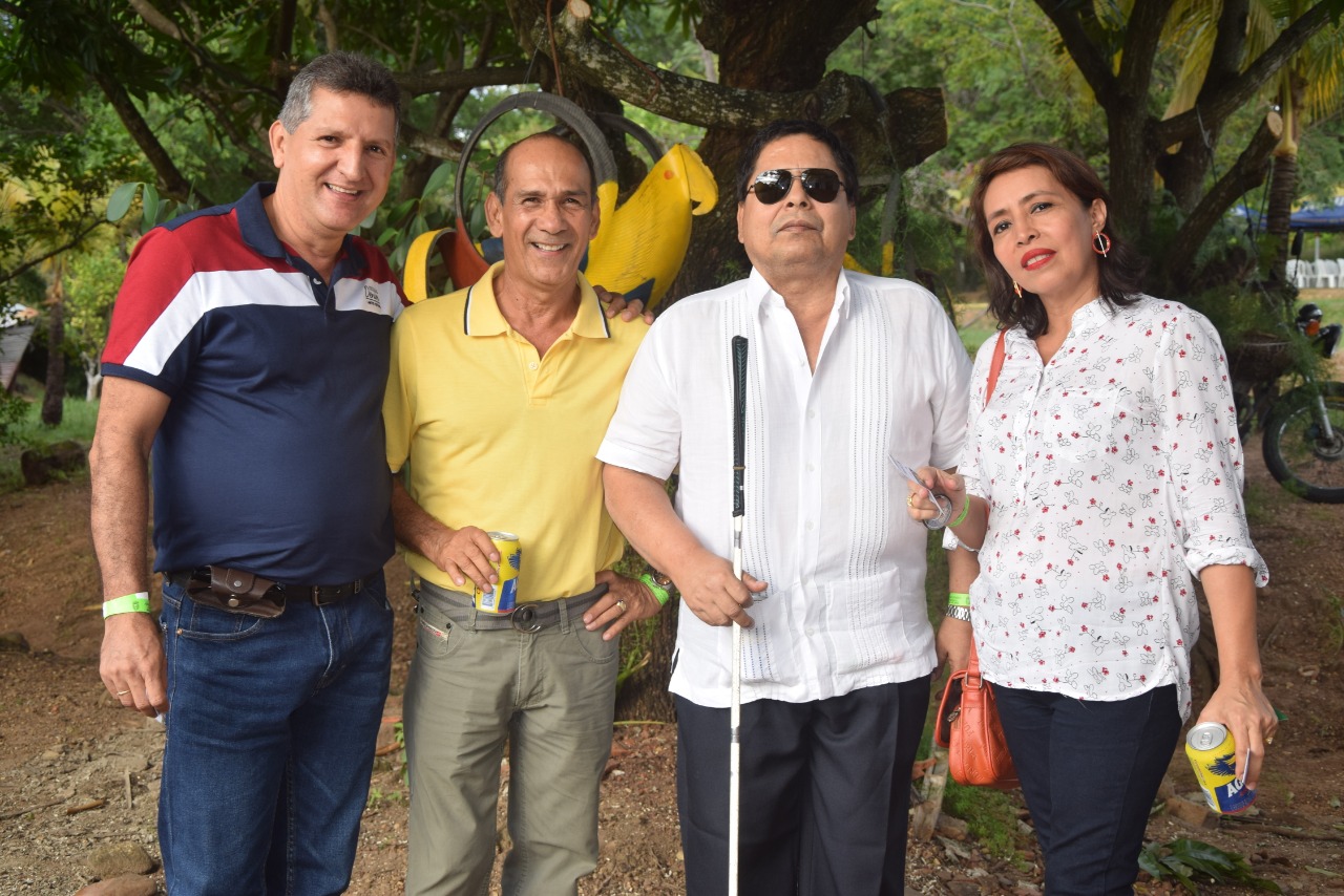 Fernando Pérez, Alonso Ramos, Rubén Aroca y Dennis Peña.